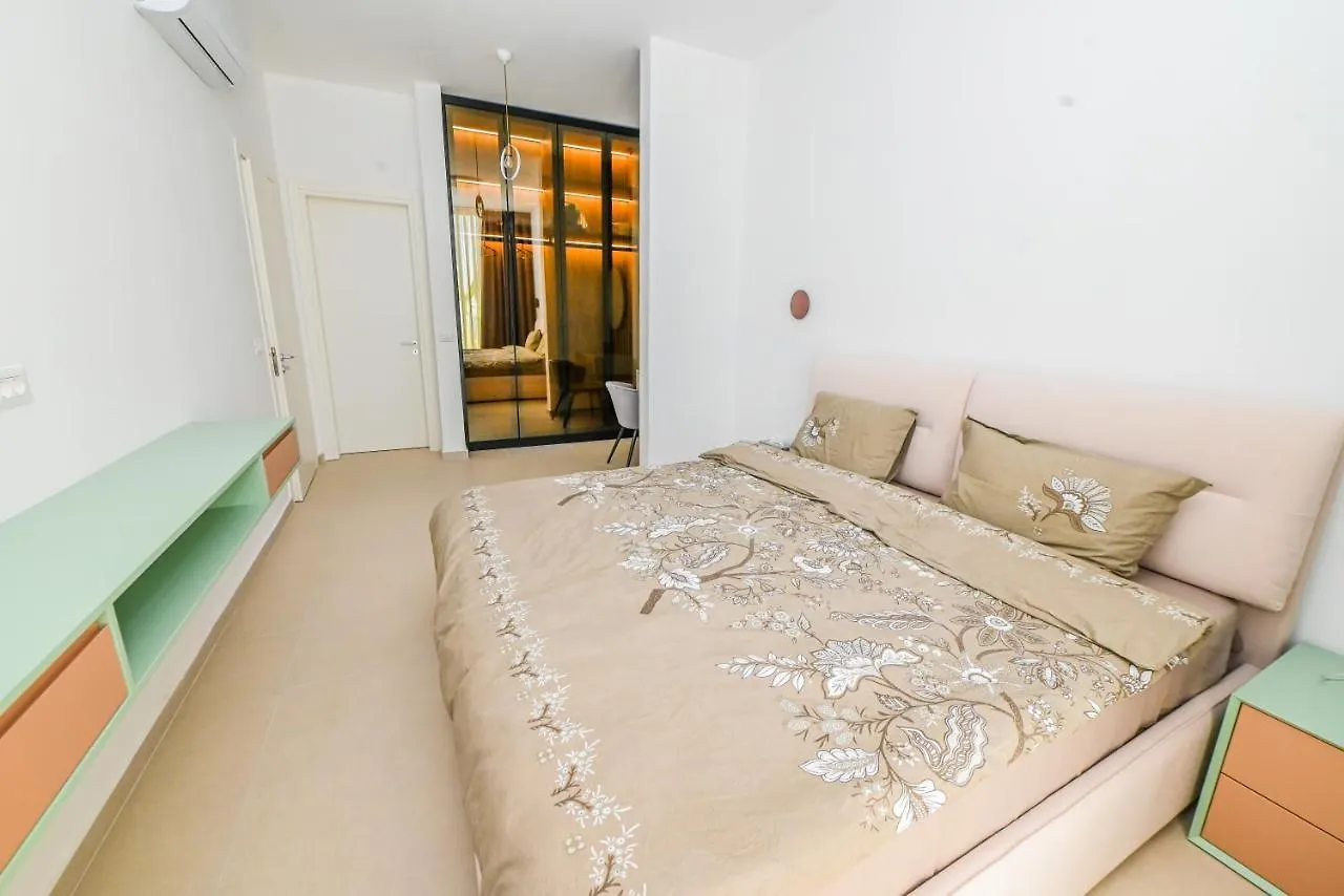 Green Cost Luxury Apt 239 Paljasa