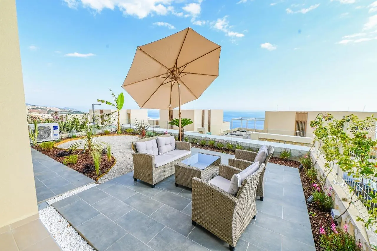 Green Cost Luxury Apt 239 Paljasa