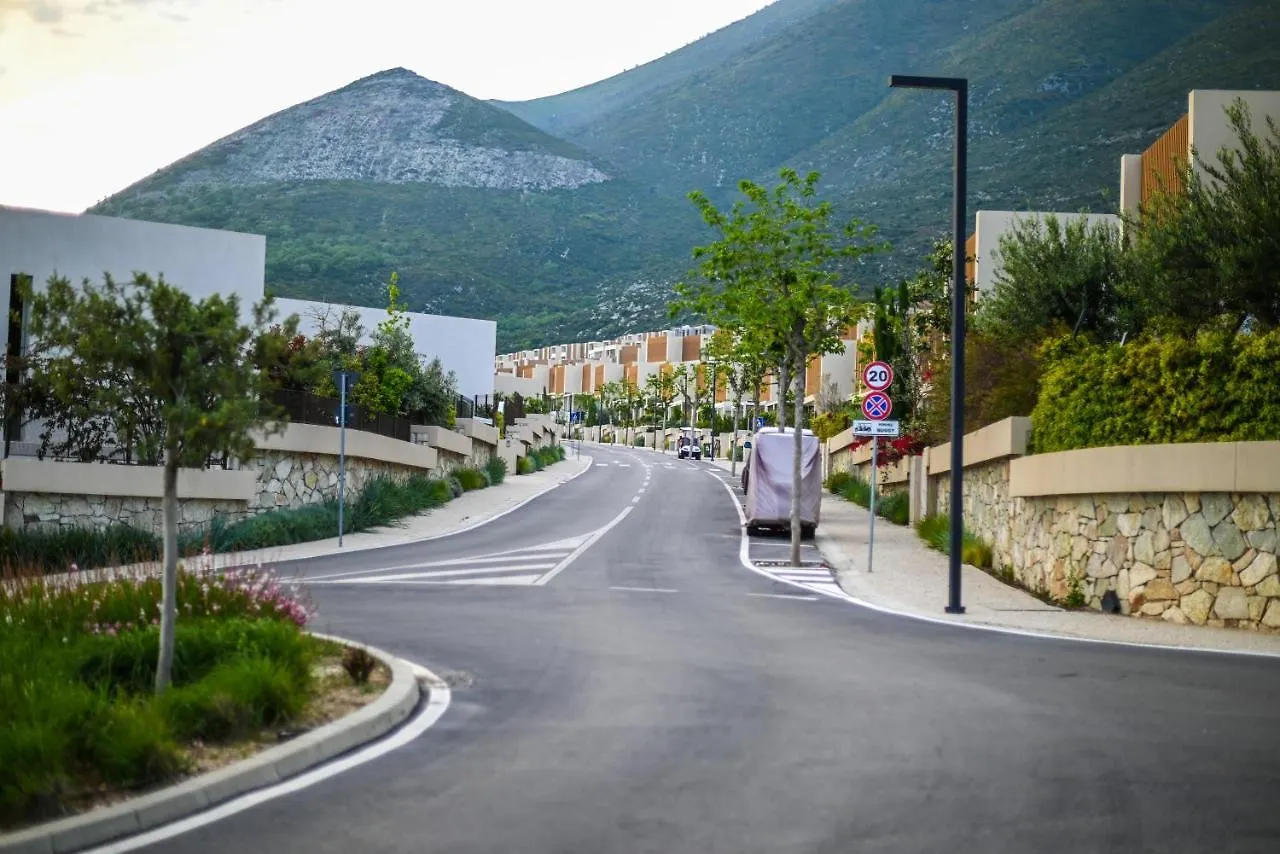 Apartment Green Cost Luxury Apt 239 Paljasa Albania