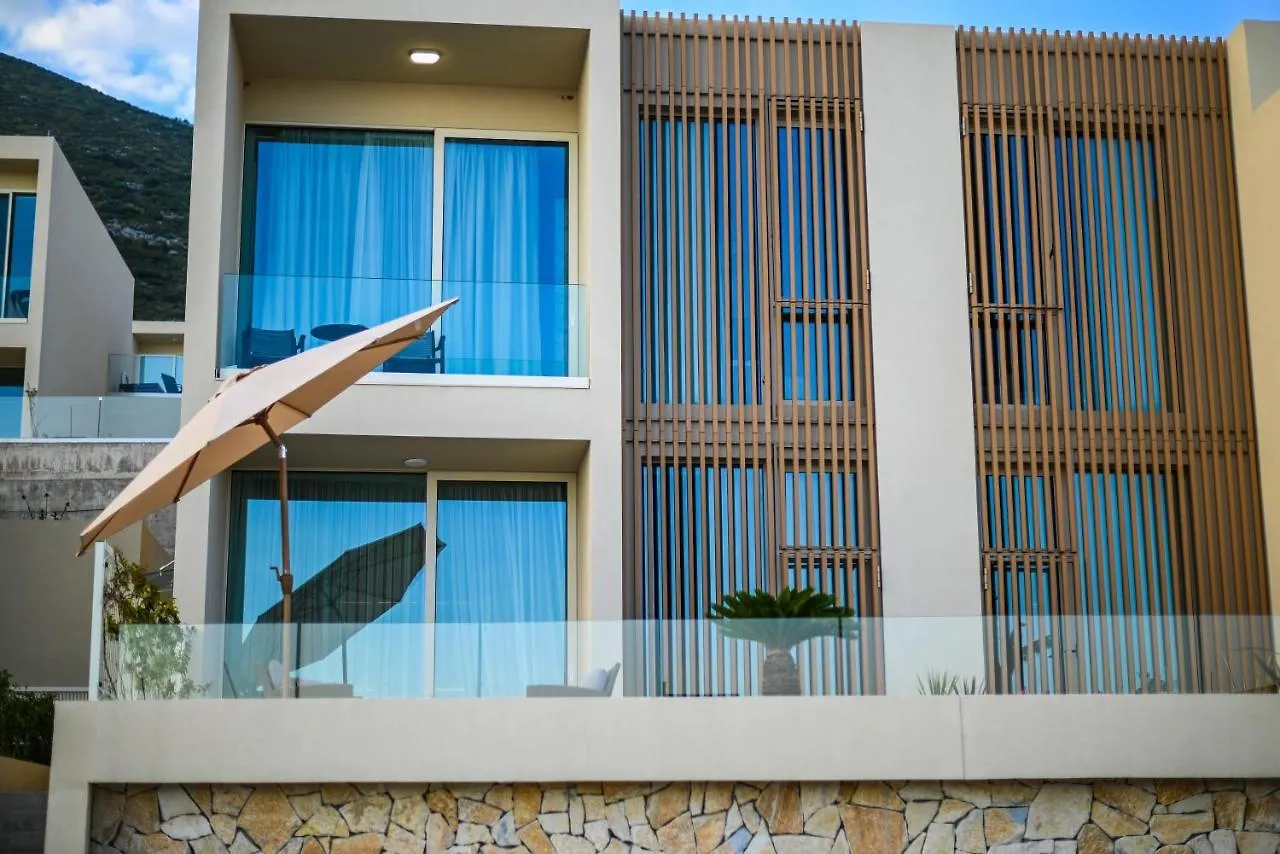 Green Cost Luxury Apt 239 Paljasa